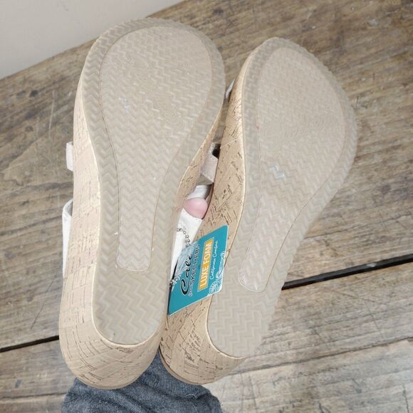Skechers Sz 12 Sandals Cream Wedge Shoes Cali NWT Luxe Foam 32953 - Picture 9 of 10